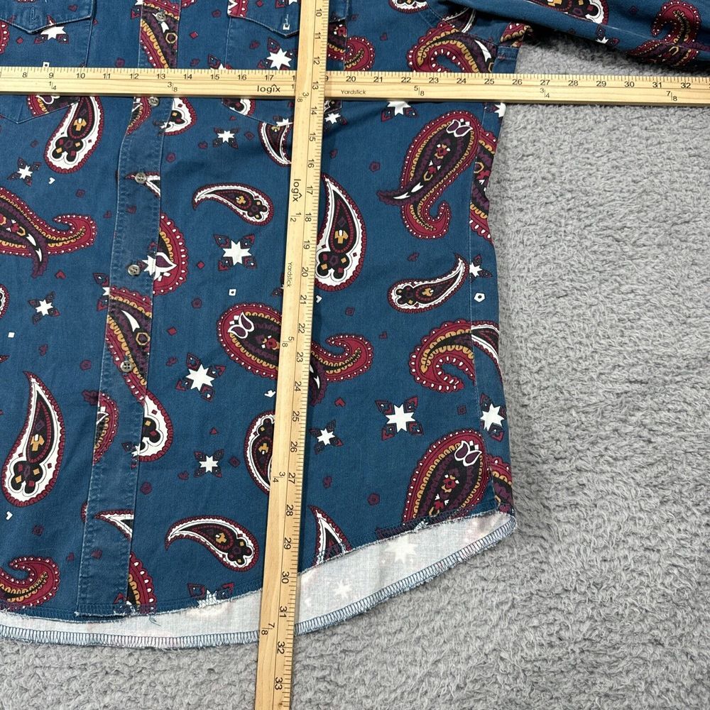Wrangler Blue Paisley Button-Down Brushpopper - Picture 8 of 11